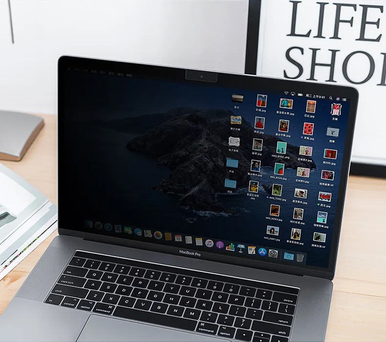 Protezione schermo per MacBook - Privacy Screen Filter recensione e prezzo