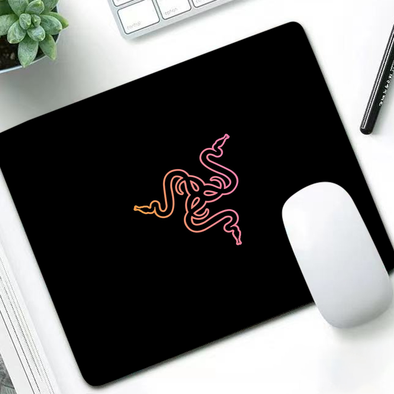 Razer Tappetino per mouse di l - Laptop Accessories Bundle recensione e prezzo